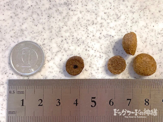 C&R（オーガニックドッグ）の粒の大きさ