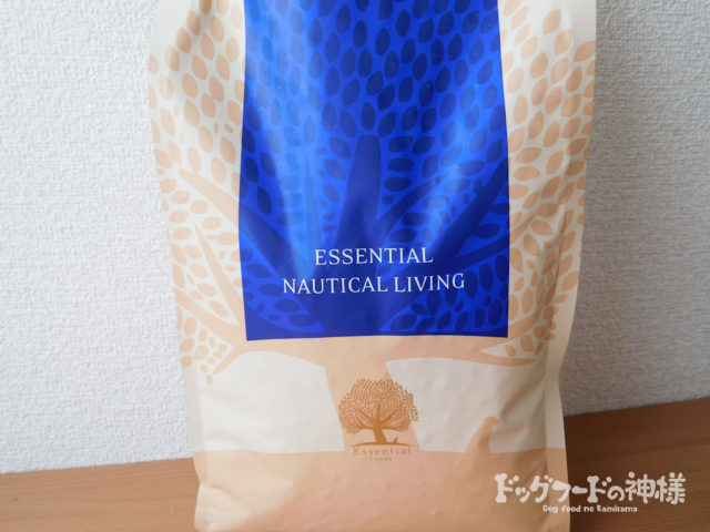 エッセンシャルの正面